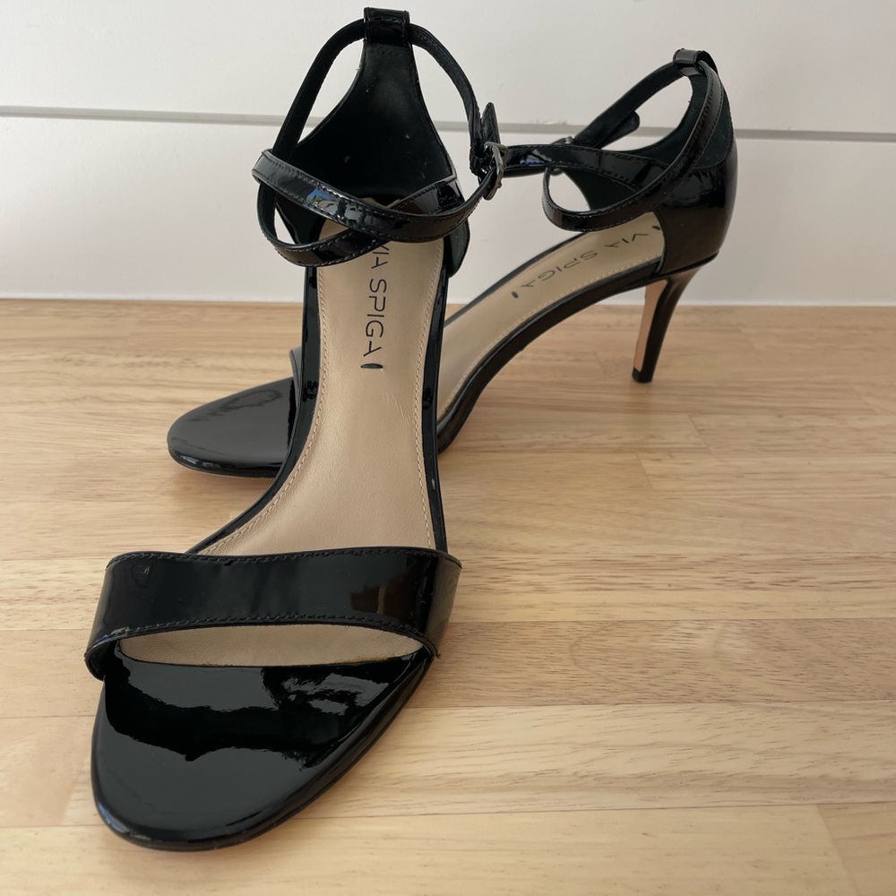 Via Spiga Leesa Black Patent Leather Ankle Strap Heels Size 7 (EU37)